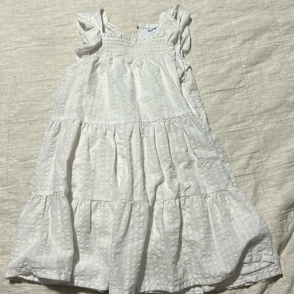 Old Navy White Girls Dress. Size 5T